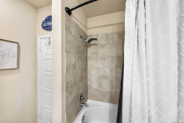 $1,695 | 10918 Airmen Drive, Converse, TX 78109