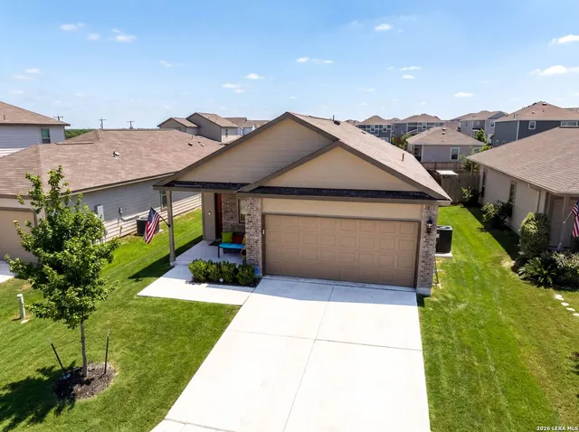 $1,695 | 10918 Airmen Drive, Converse, TX 78109