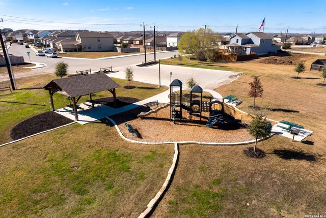 $1,695 | 10918 Airmen Drive, Converse, TX 78109