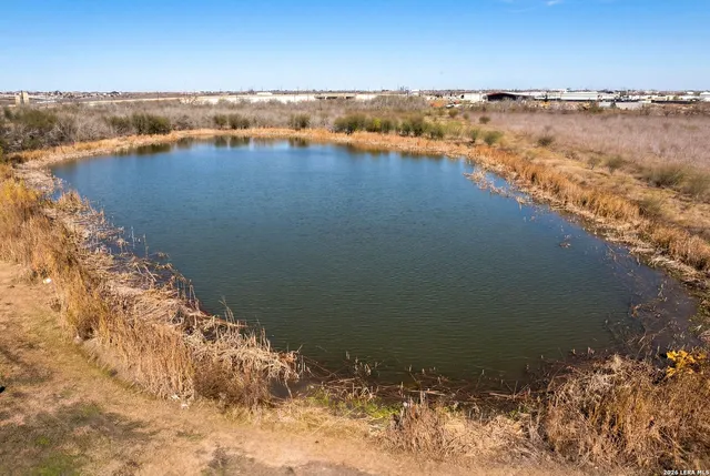 $1,695 | 10918 Airmen Drive, Converse, TX 78109