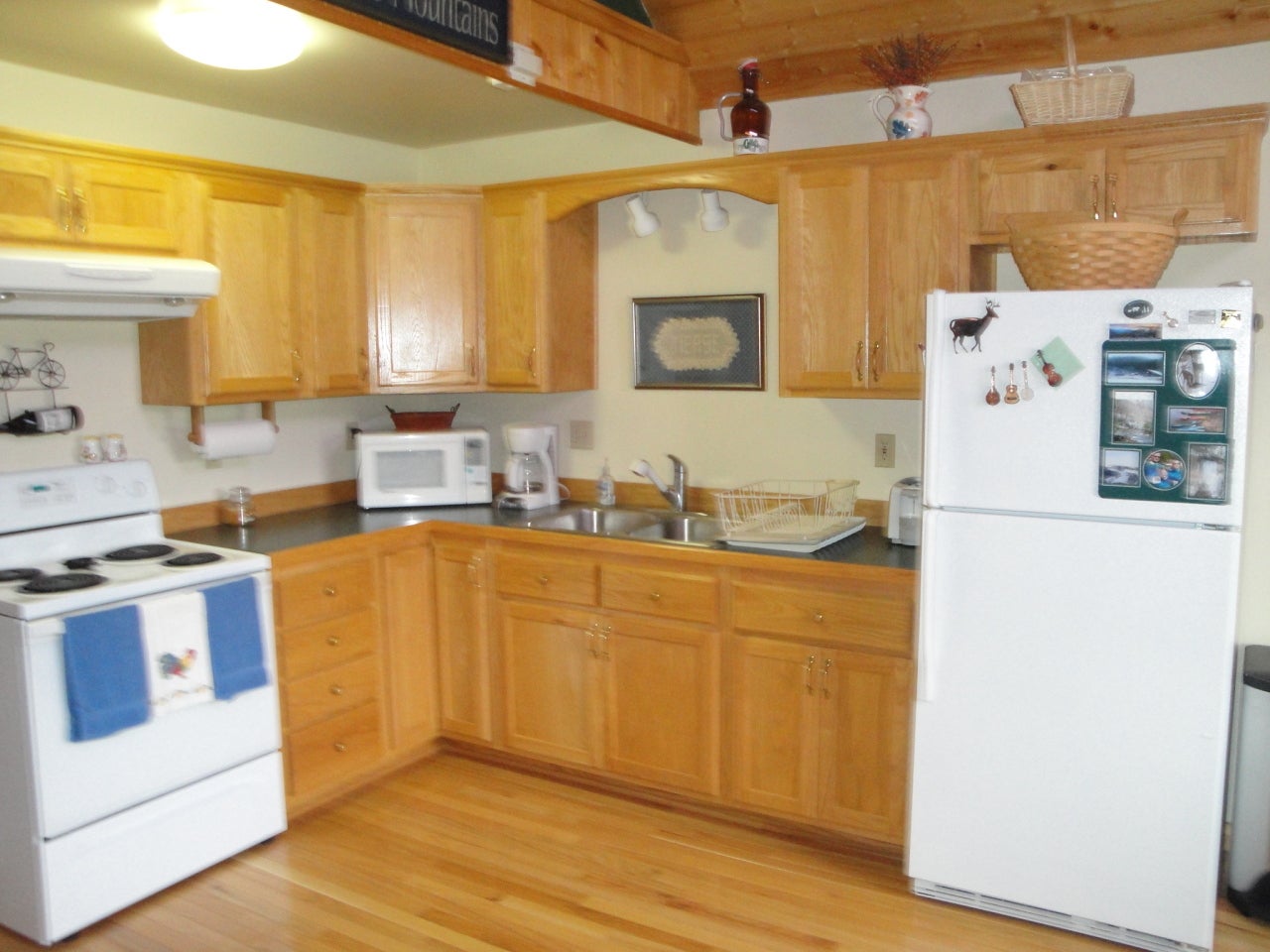 710 Duncan Road Buckeye, WV 24924 - Photo 12 of 13 Gallery Image 12