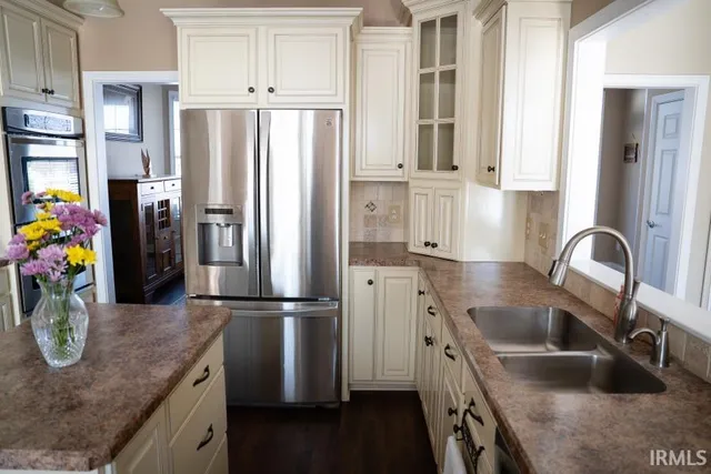 $569,900 | 13681 West Auburn Ridge Court, Linton, IN 47441