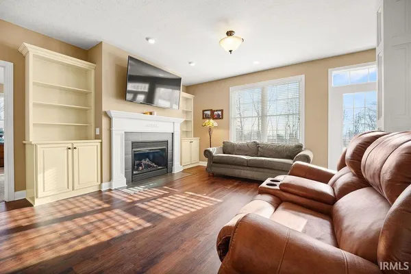 $559,900 | 13681 West Auburn Ridge Court, Linton, IN 47441