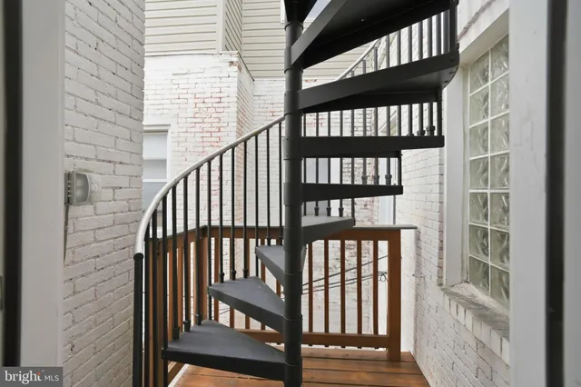 $389,990 | 107 West Fort Avenue, Baltimore, MD 21230