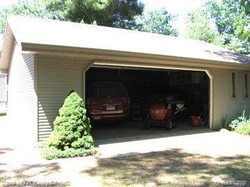 7388 Port Austin Road Caseville, MI 48725 - Photo 11 of 13 7388PtAustinGarage.jpg
