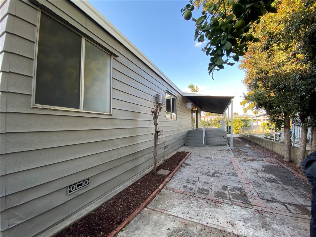 2601 East Victoria Street, Unit 2 Compton, CA 90220 - Photo 6 of 27