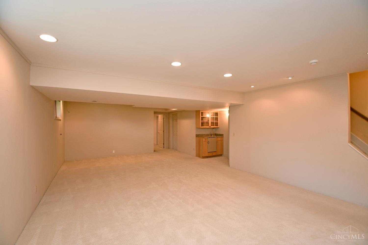 8849 Montgomery Road Cincinnati, OH 45236 - Photo 33 of 43