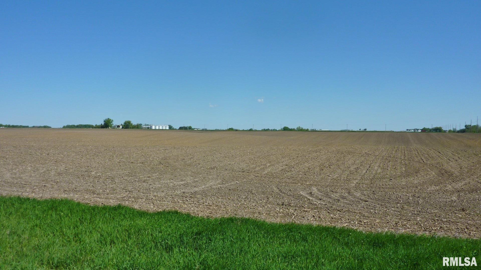 7936 Utica Ridge Road Davenport, IA 52807 - Photo 18 of 22 a view of an ocean from a yard