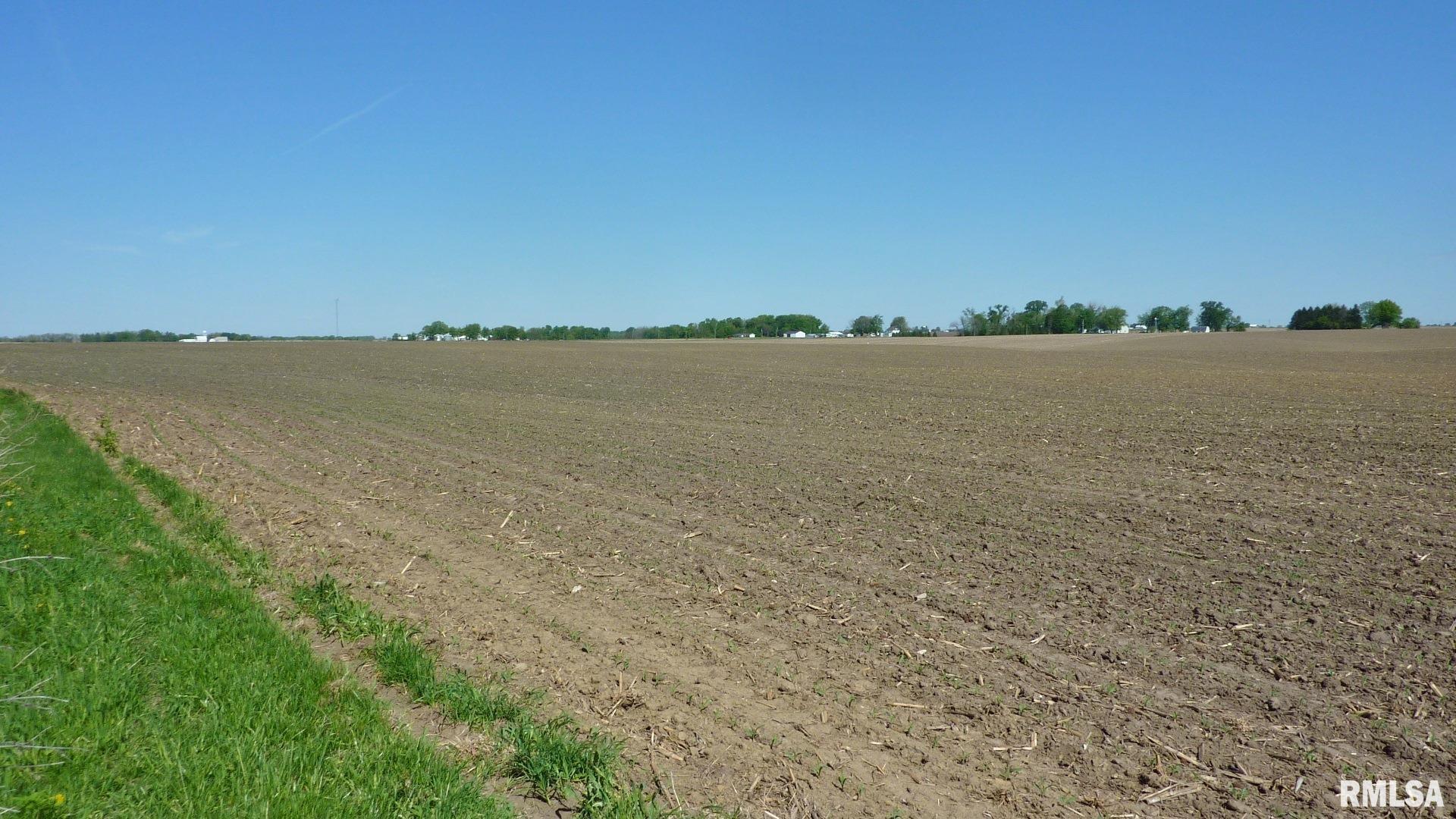 7936 Utica Ridge Road Davenport, IA 52807 - Photo 10 of 22 a view of lake and mountain