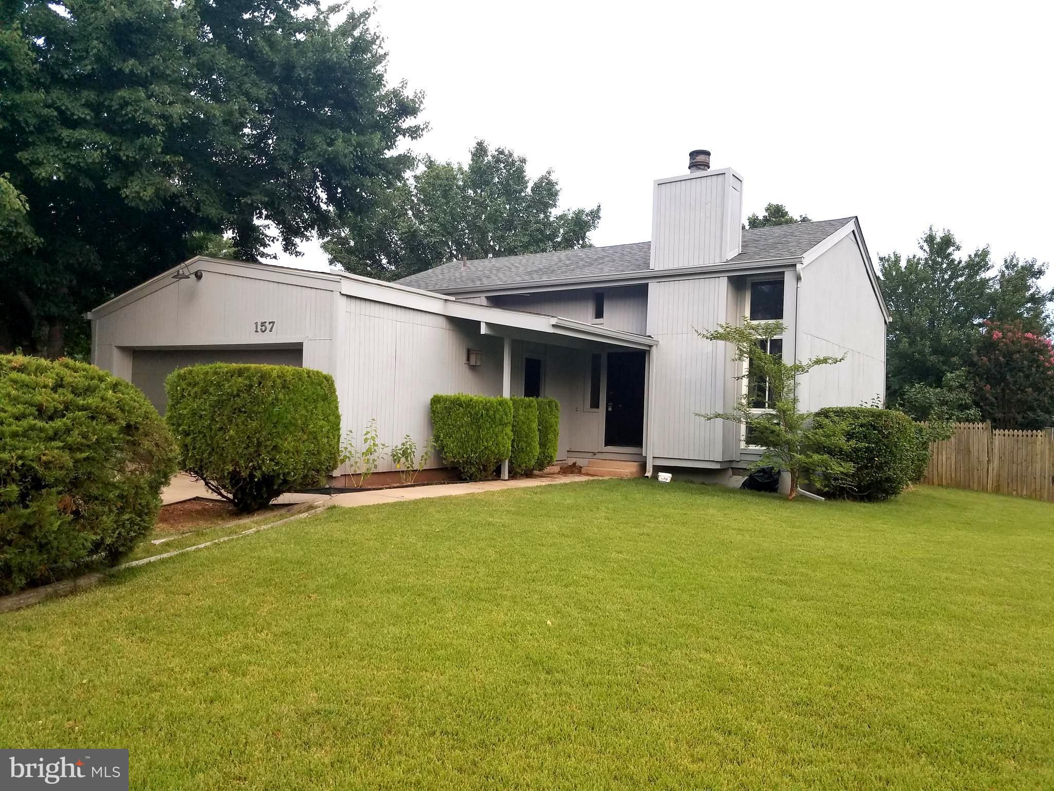 157 Magnolia Road Sterling, VA 20164 - Photo 2 of 24 Exterior (General)