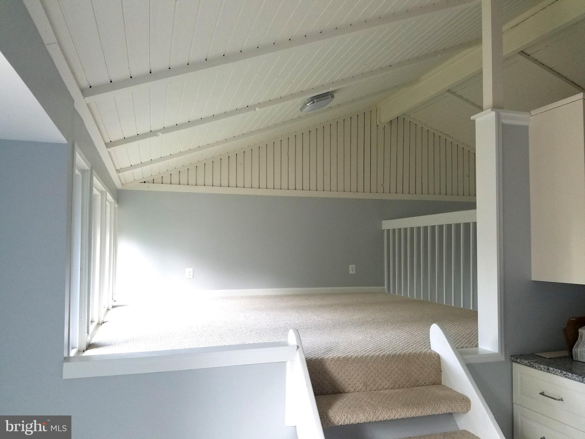 157 Magnolia Road Sterling, VA 20164 - Photo 13 of 24 Den