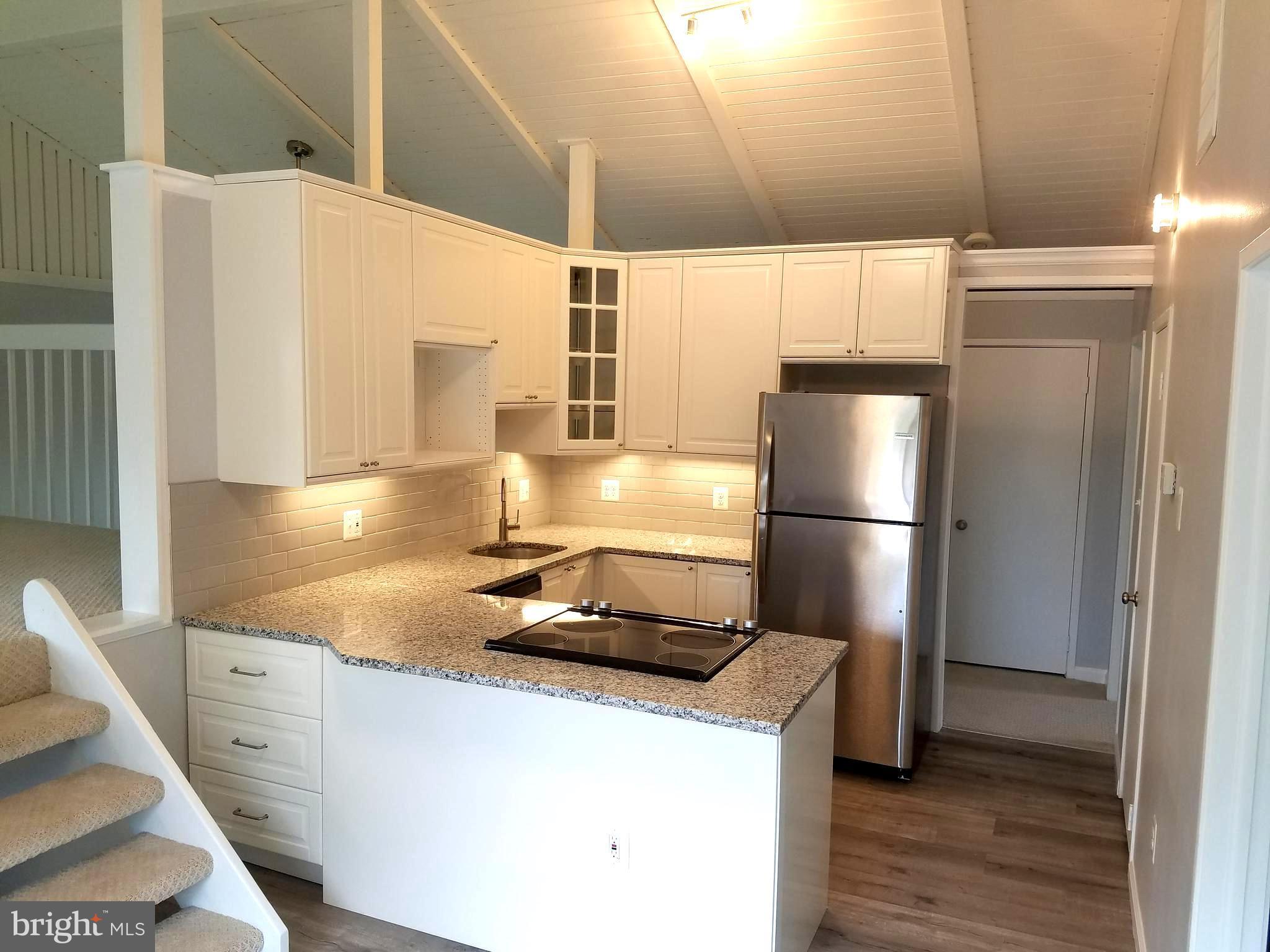 157 Magnolia Road Sterling, VA 20164 - Photo 15 of 24 Kitchen