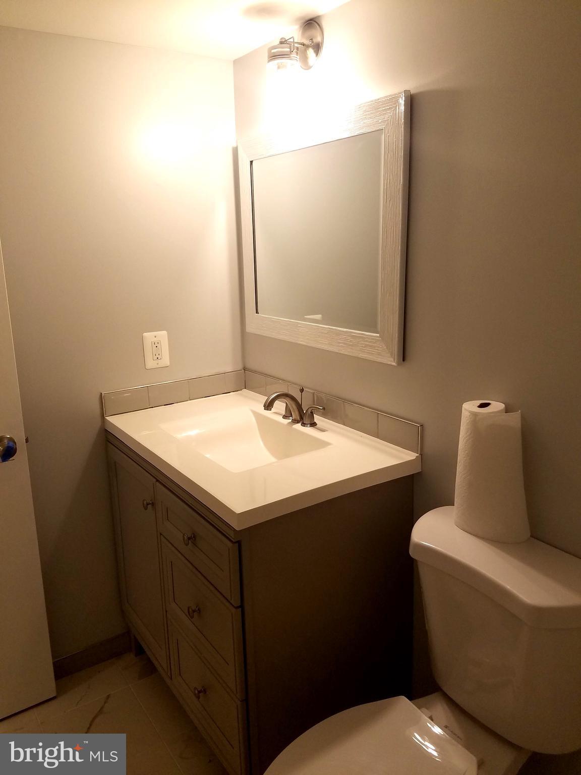 157 Magnolia Road Sterling, VA 20164 - Photo 21 of 24 Bath