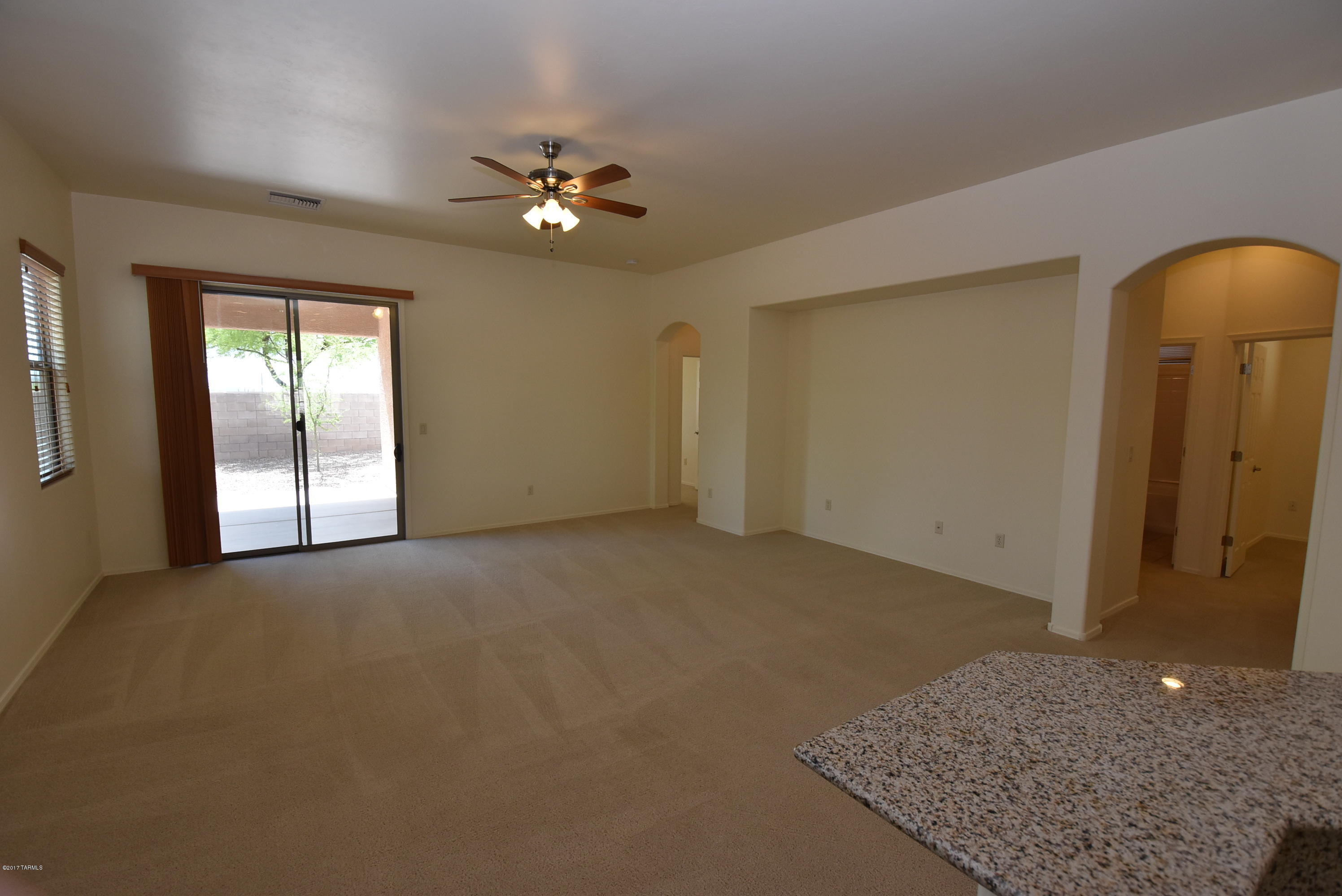 12823 Bloomington Loop Tucson, AZ 85755 - Photo 10 of 39