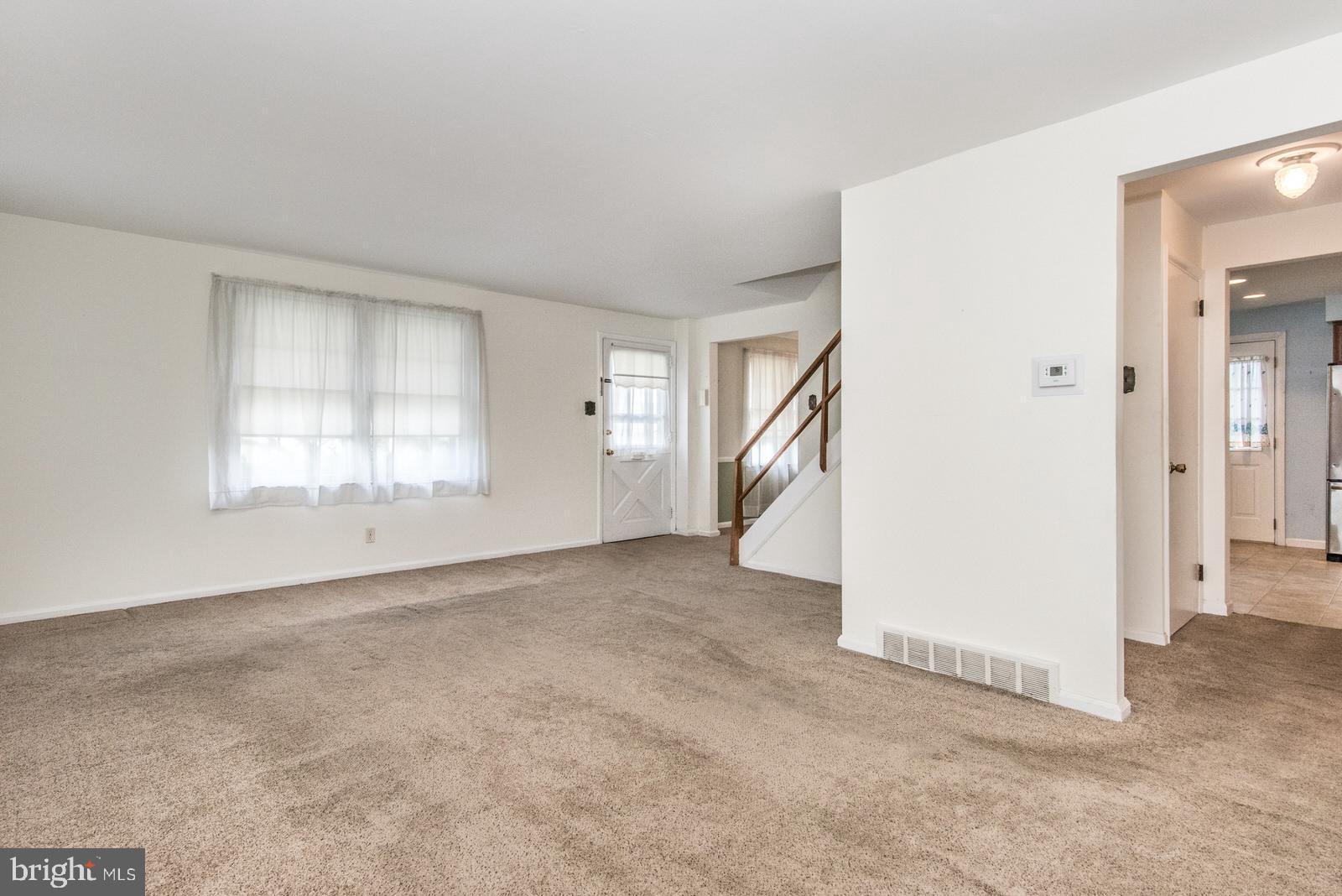9869 Bridle Road Philadelphia, PA 19115 - Photo 8 of 43