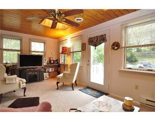 554 Kelso Road Mt. Lebanon, PA 15243 - Photo 7 of 13 Den/Family/Great Room.