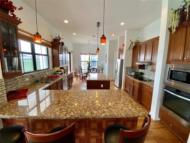 $7,500 | 3172 Northwest 82nd Way, Unit 3172, Cooper City, FL 33024