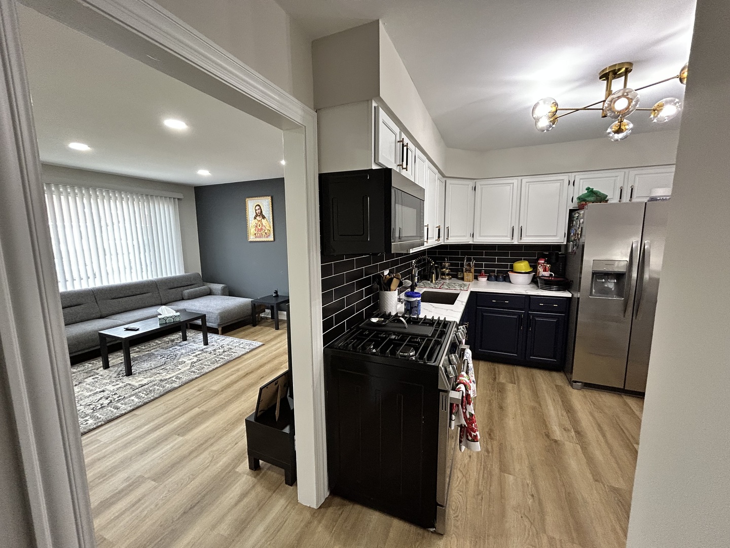 430 Oak Street Des Plaines, IL 60016 - Photo 12 of 25