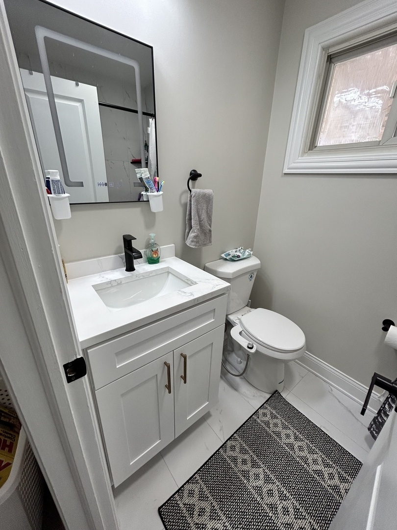 430 Oak Street Des Plaines, IL 60016 - Photo 15 of 25