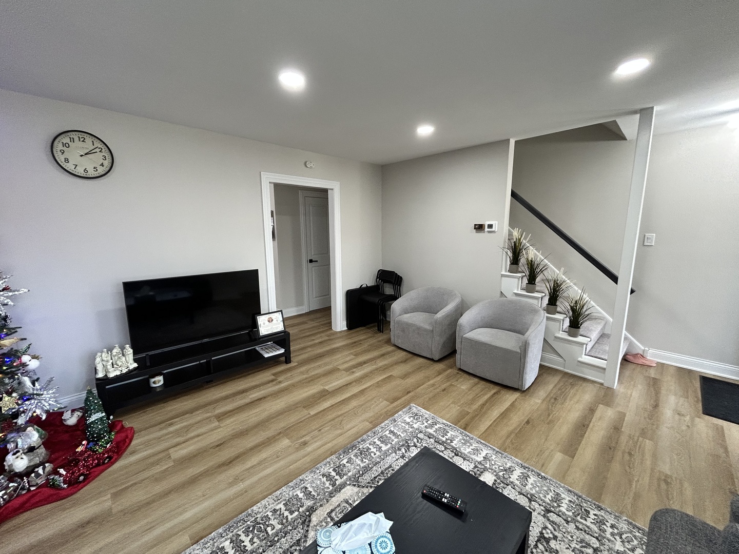 430 Oak Street Des Plaines, IL 60016 - Photo 7 of 25