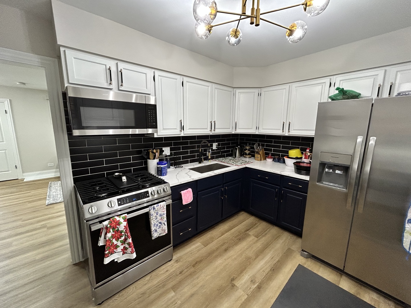 430 Oak Street Des Plaines, IL 60016 - Photo 8 of 25