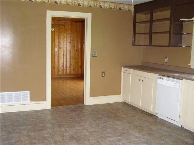 340 Issaqueena Trail Clemson, SC 29631 - Photo 4 of 9 Gallery Image 4