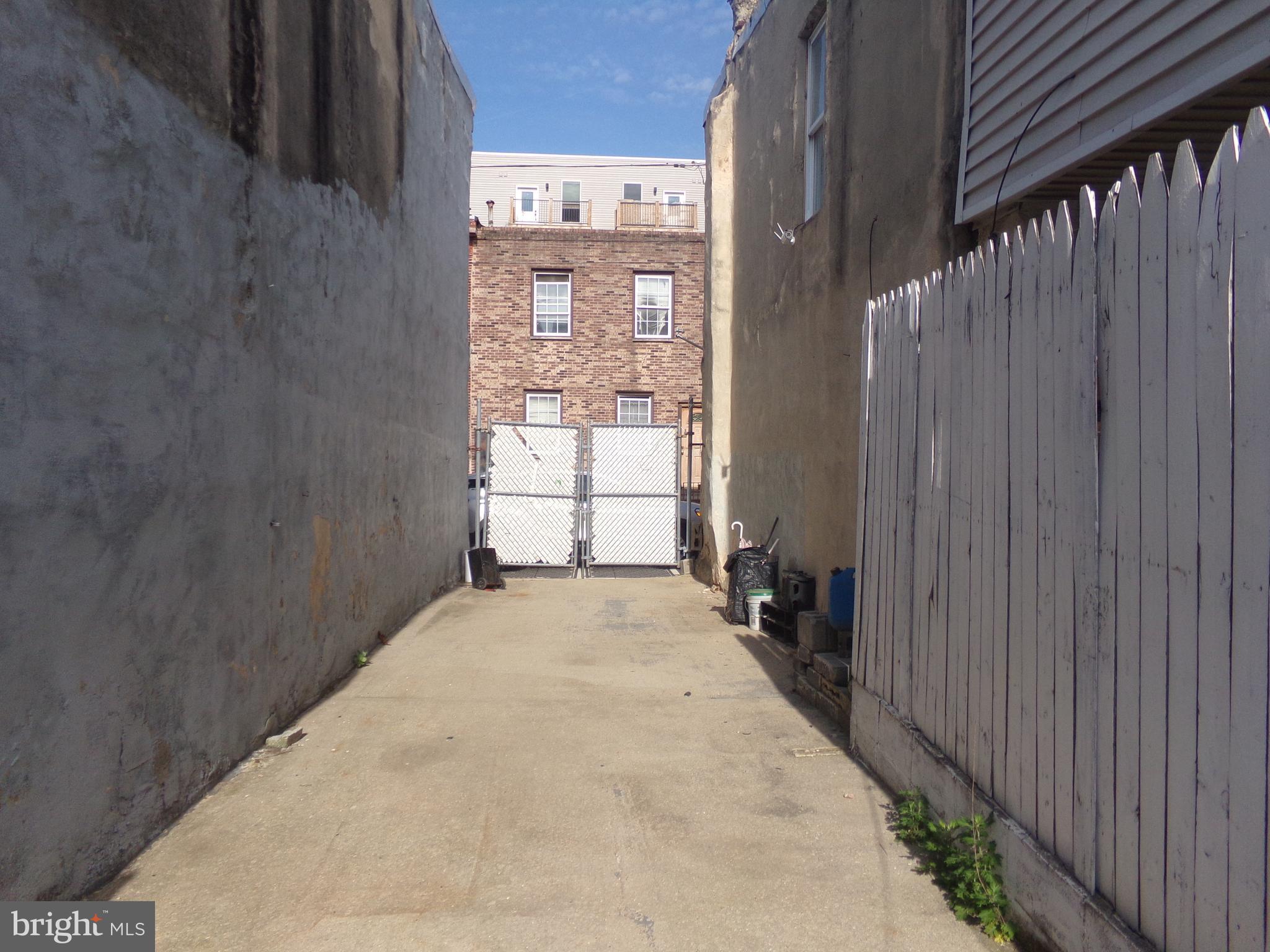1935 Palethorp Street Philadelphia, PA 19122 - Photo 2 of 7 Long Lot perfect to create parking
