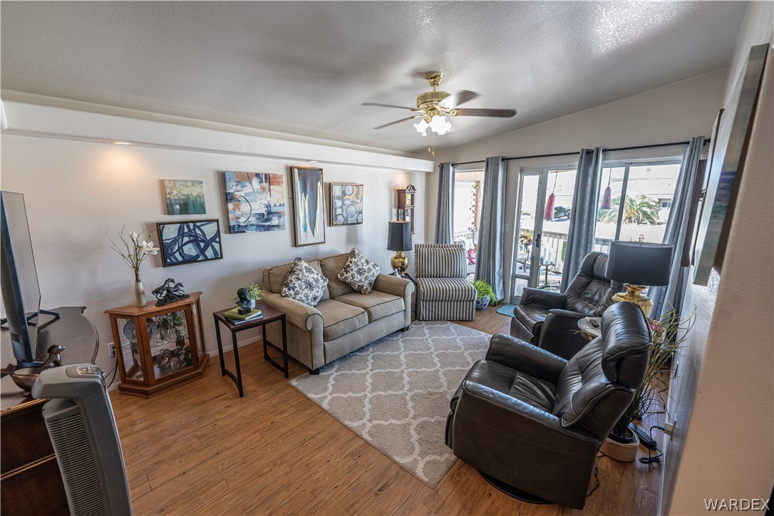 2000 Ramar Road, Unit 16 Bullhead City, AZ 86442 - Photo 4 of 46 Living Room