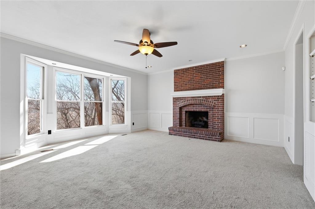 7633 Acuff Lane Lenexa, KS 66216 - Photo 11 of 47