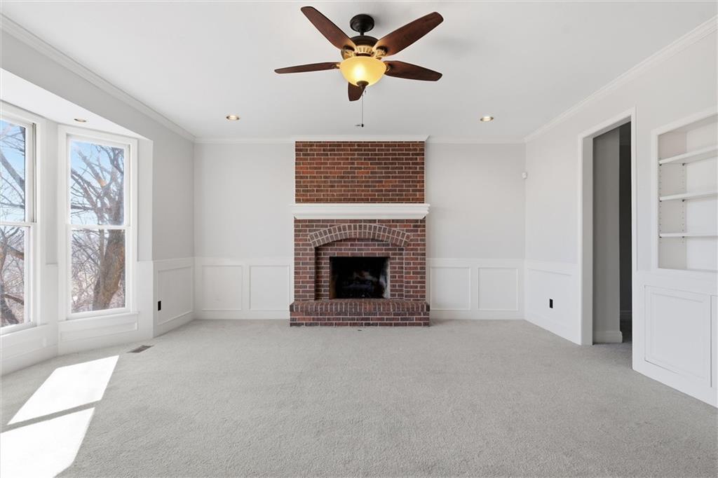 7633 Acuff Lane Lenexa, KS 66216 - Photo 12 of 47