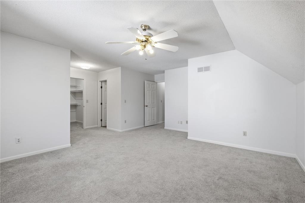 7633 Acuff Lane Lenexa, KS 66216 - Photo 33 of 47