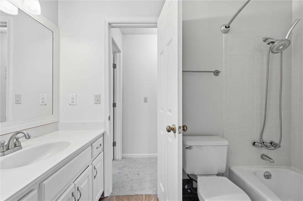 7633 Acuff Lane Lenexa, KS 66216 - Photo 35 of 47