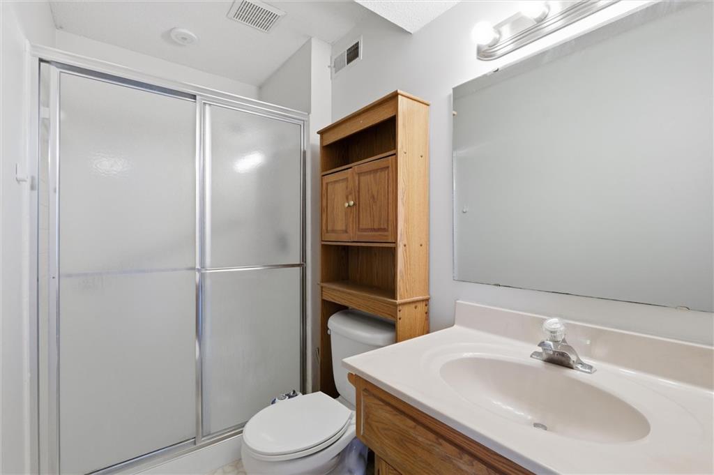 7633 Acuff Lane Lenexa, KS 66216 - Photo 40 of 47