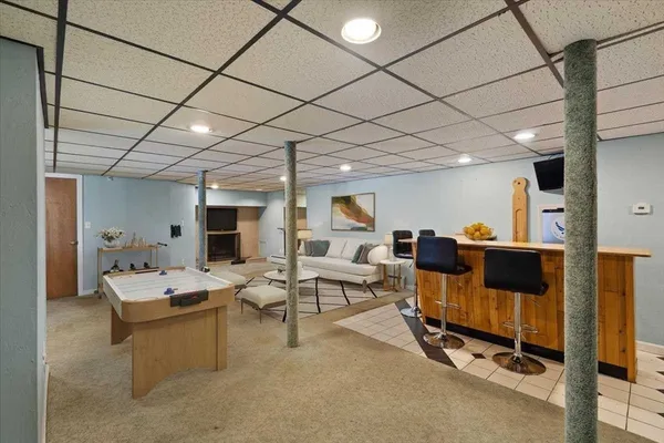 $499,000 | 77 Zenith Drive, Worcester, MA 01602