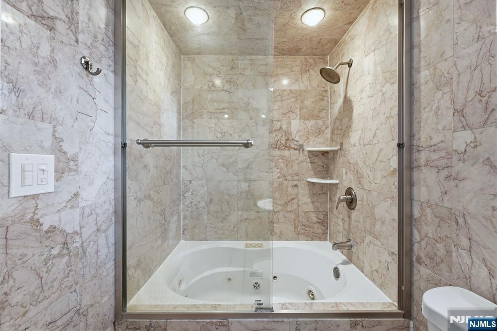 220 5th Street Fairview, NJ 07022 - Photo 26 of 33