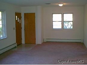4 Greenview Court Springfield, IL 62704 - Photo 4 of 8 Gallery Image 4