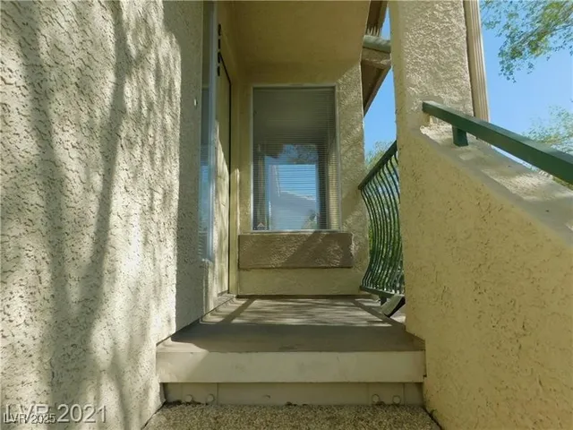 $1,295 | 5710 East Tropicana Avenue, Unit 2184, Las Vegas, NV 89122