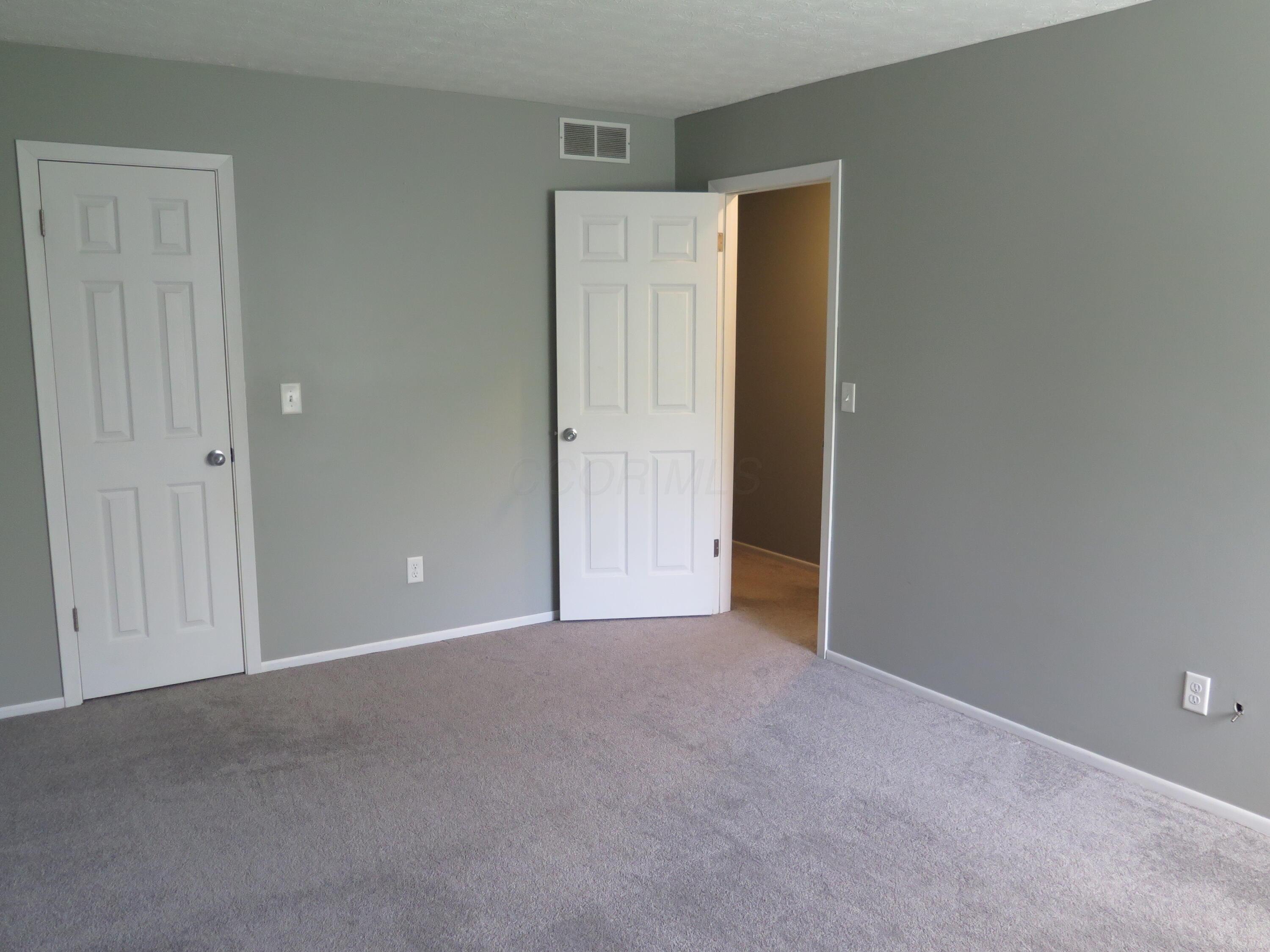 1921 Lost Valley Road Powell, OH 43065 - Photo 20 of 28 Newer carpet