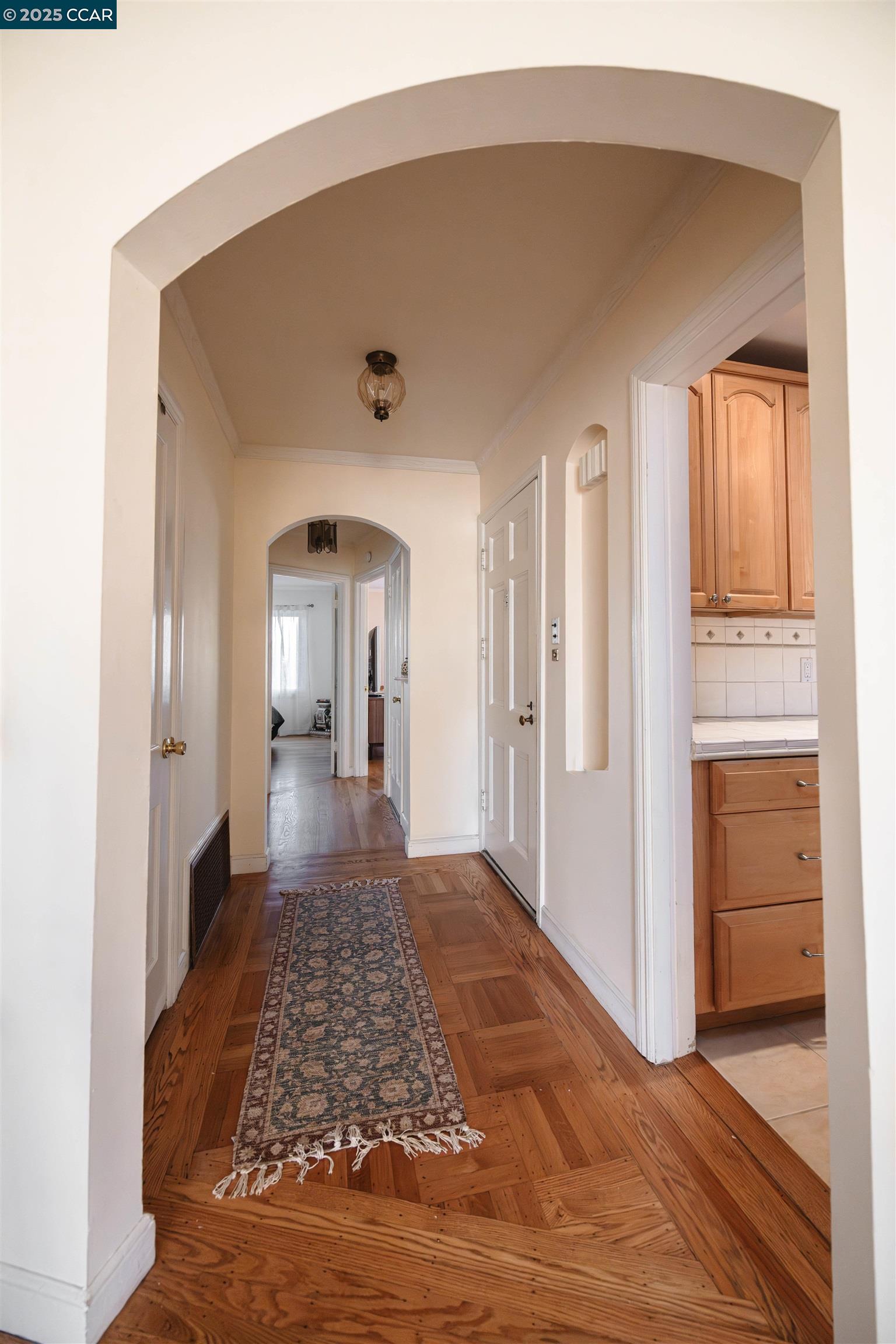 2624 Ortega Street San Francisco, CA 94122 - Photo 13 of 44