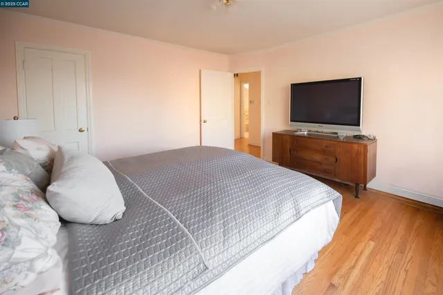 $1,295,000 | 2624 Ortega Street, San Francisco, CA 94122