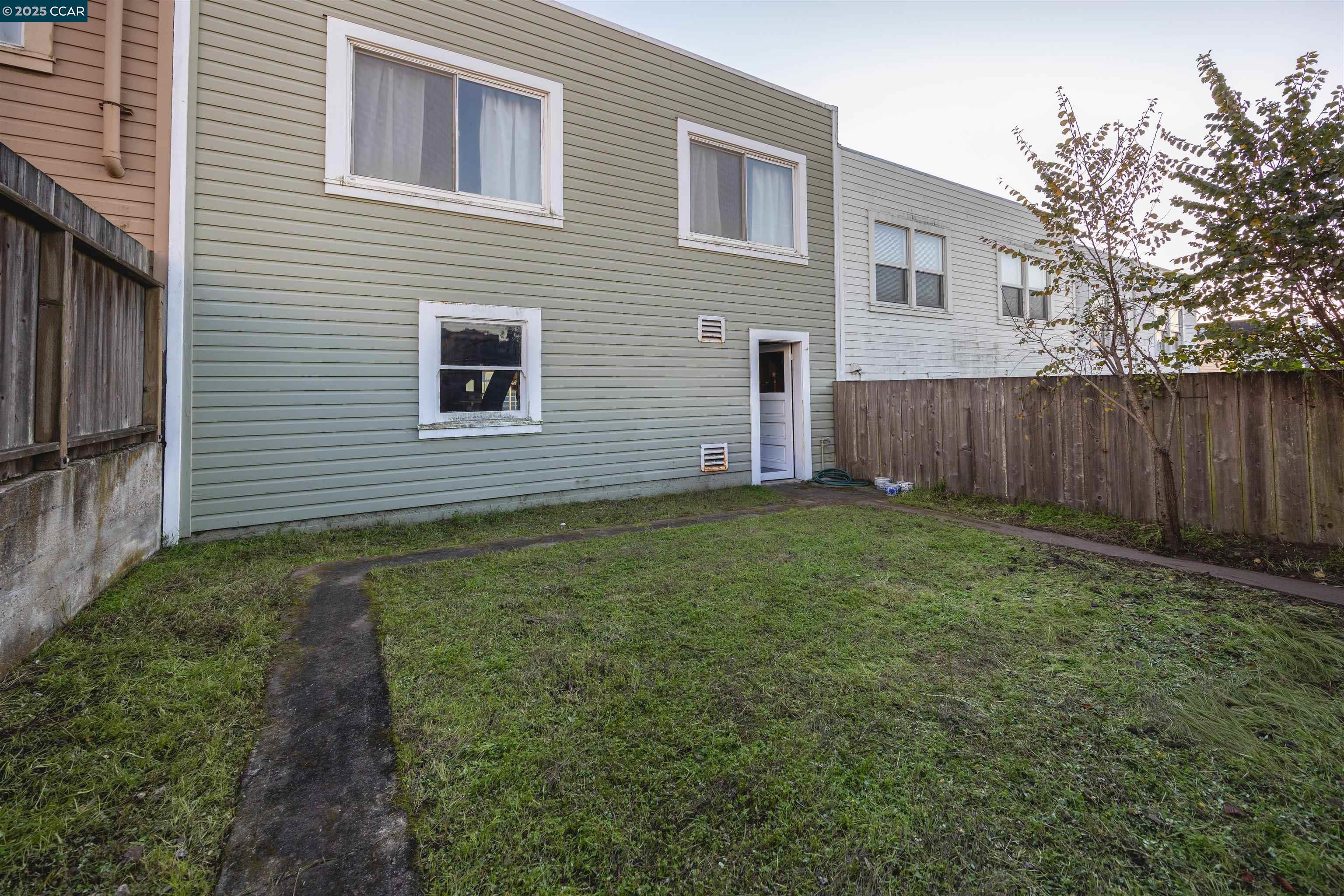 2624 Ortega Street San Francisco, CA 94122 - Photo 32 of 44