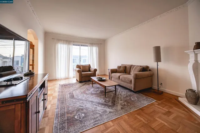 $1,295,000 | 2624 Ortega Street, San Francisco, CA 94122