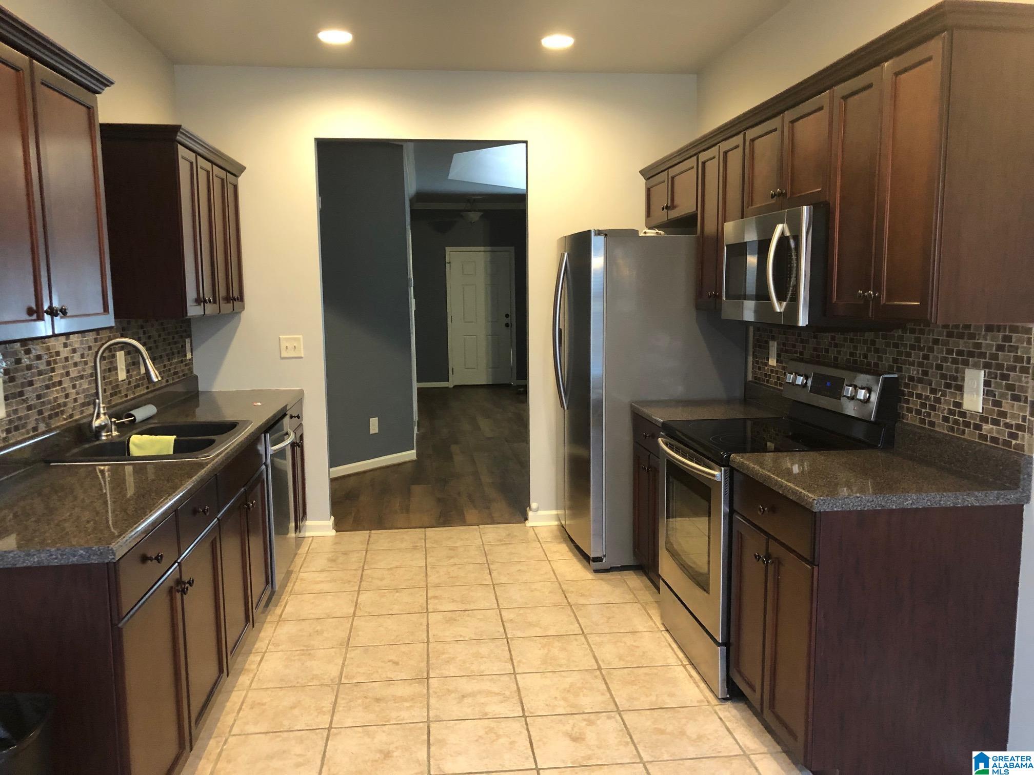 1035 Maryanna Road Calera, AL 35040 - Photo 10 of 17