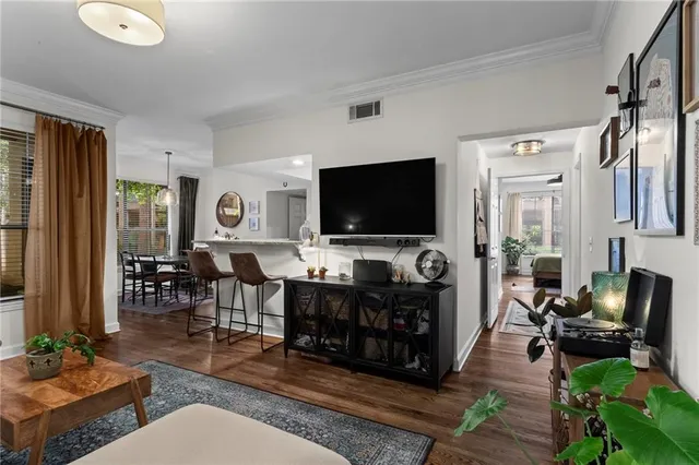 $299,000 | 3777 Peachtree Road Northeast, Unit 1602, Brookhaven, GA 30319