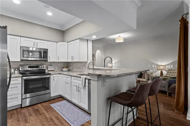 $299,000 | 3777 Peachtree Road Northeast, Unit 1602, Brookhaven, GA 30319