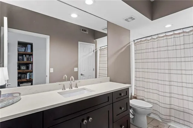 $299,000 | 3777 Peachtree Road Northeast, Unit 1602, Brookhaven, GA 30319