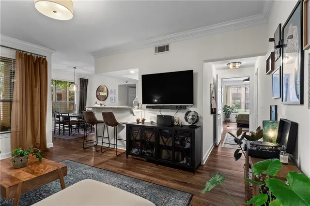 $299,000 | 3777 Peachtree Road Northeast, Unit 1602, Brookhaven, GA 30319