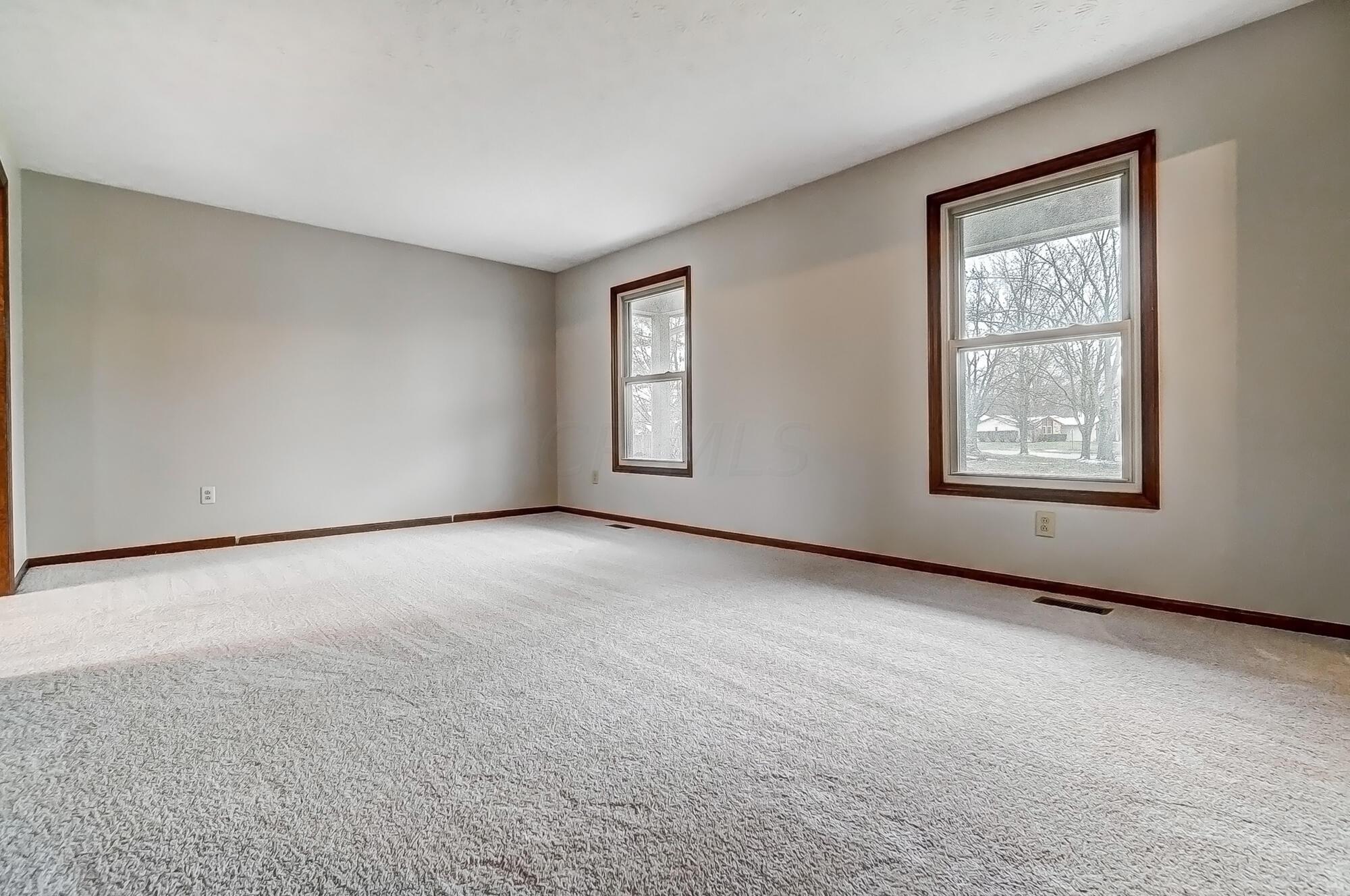 91 Lawrence Road Westerville, OH 43081 - Photo 8 of 50 011