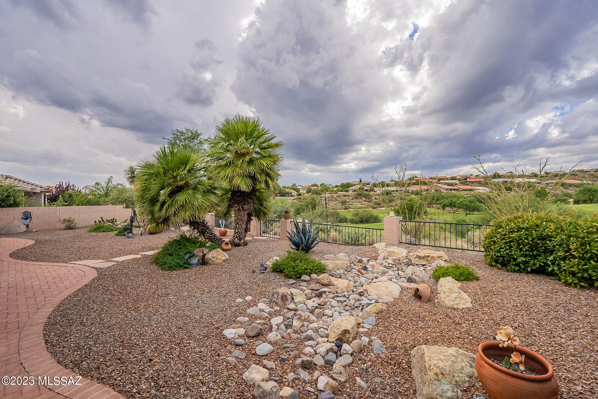 37464 South Ridgeview Boulevard Tucson, AZ 85739 - Photo 28 of 36