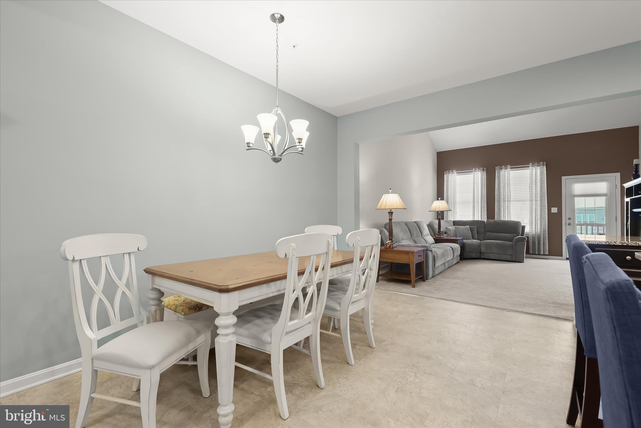 2845 Union Square Road, Unit 66 New Windsor, MD 21776 - Photo 10 of 44 Casual Dining Area